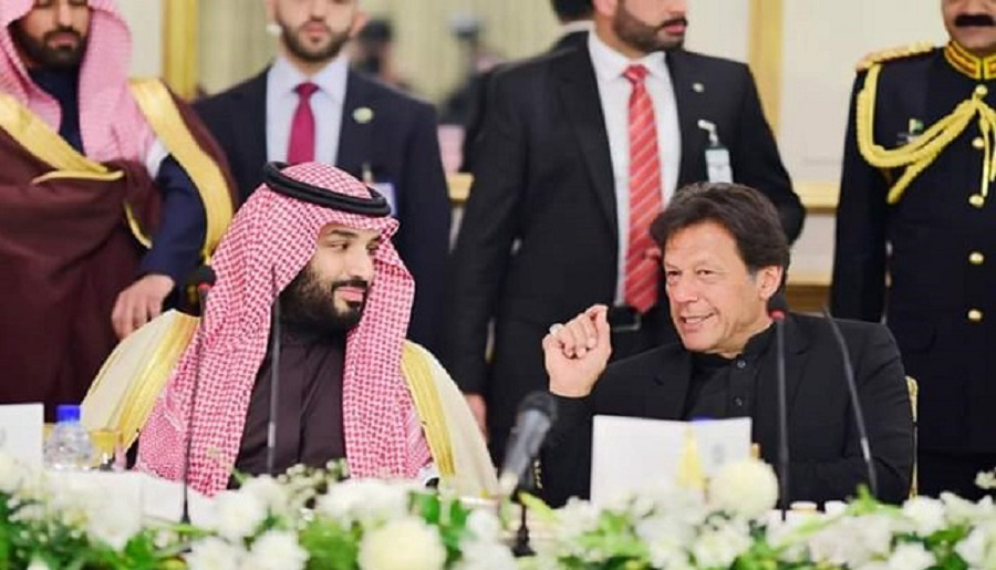 Saudi Arabia Holds Back Oil to Pakistan after Imran Khan Govt Threatens to Split OIC over Kashmir