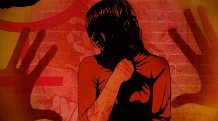 A 35 year old woman gangraped by 17 drunk men resence front of her husband in Jharkhand