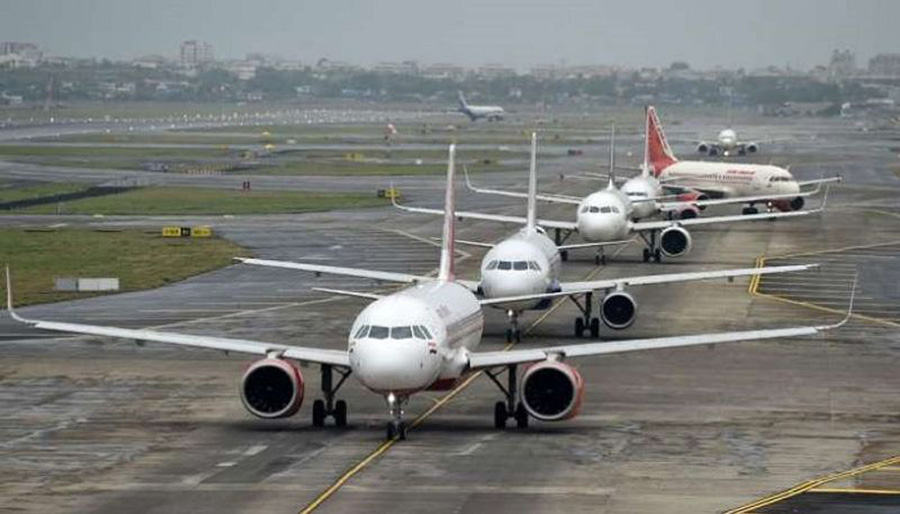India extends ban on international flights till 30 April