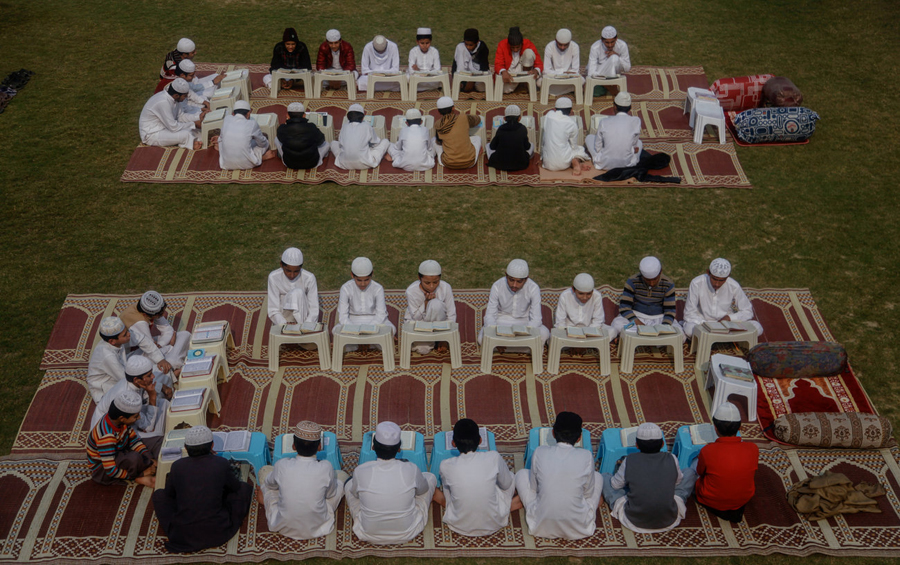 Why divisions of madrassas is on sectarian basis in Pakistan