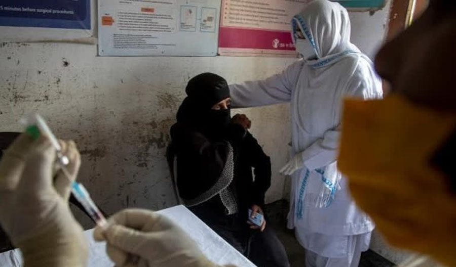 Covid vaccination drive restarts in Kashmir after one-week halt
