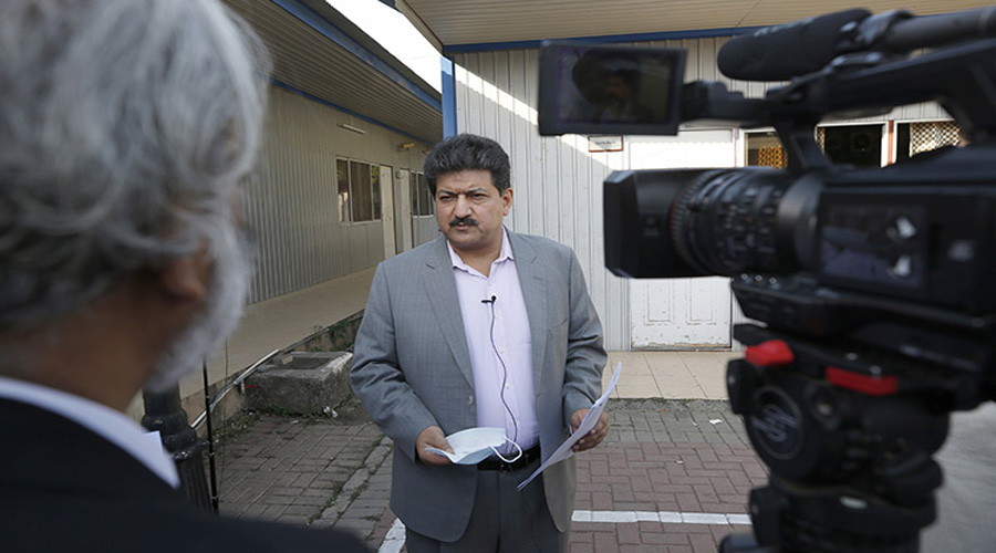 Hamid Mir offers apology, says he didn’t want to defame army