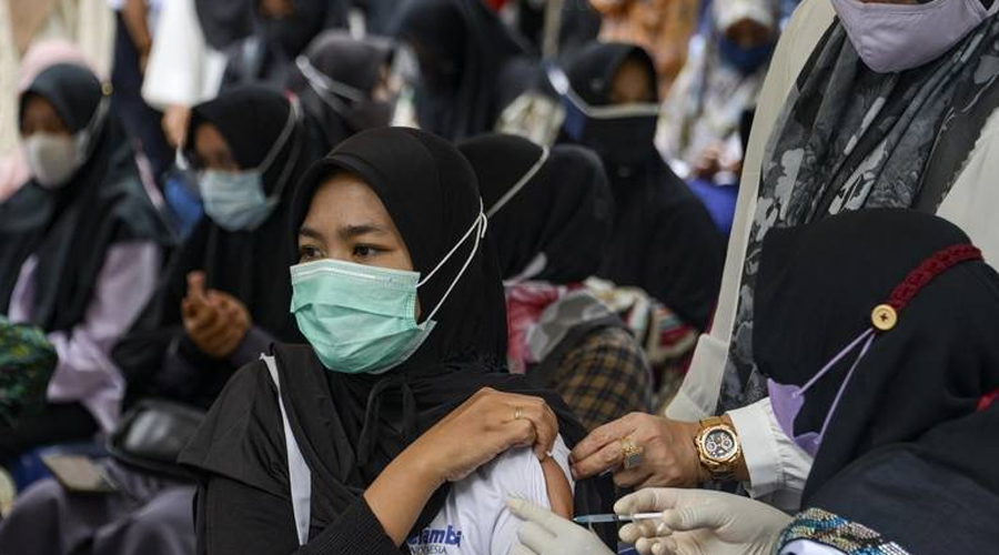 Covid-19: Indonesia emerges as a global hotspot where death rates rose tenfold