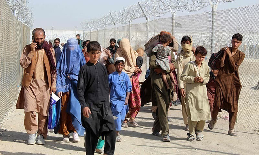 Pakistan sent back Afghan citizens entering without legal documents