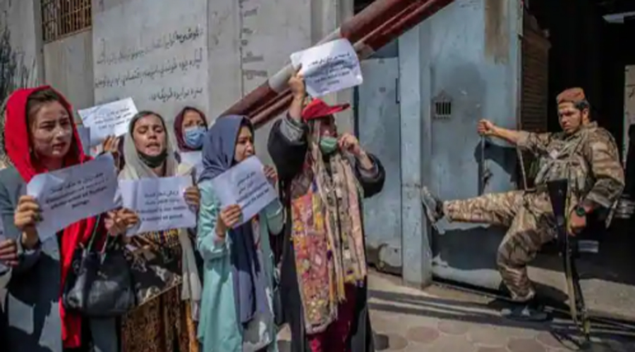 Taliban tells female employees of Kabul city govt to 'stay home'