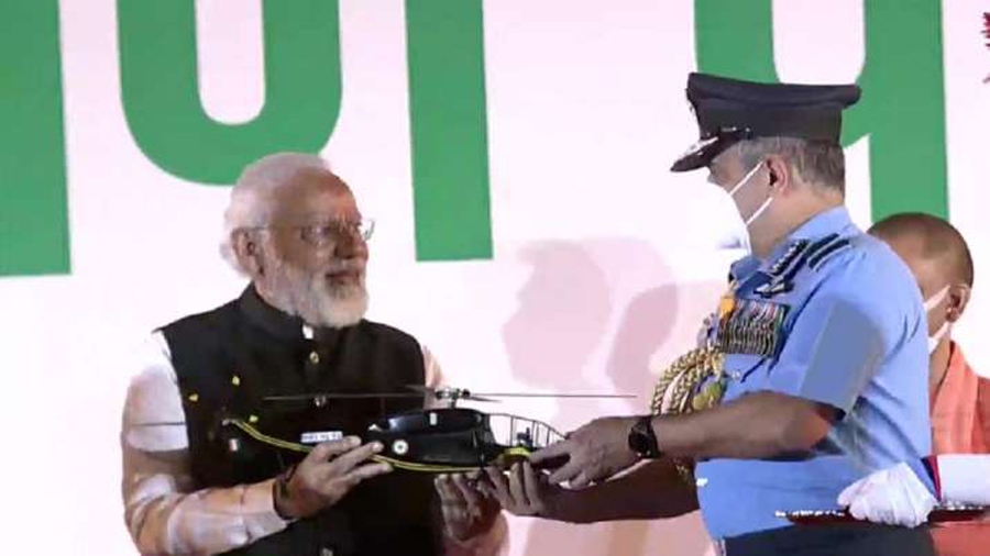 PM Modi in Jhansi: Hands over combat chopper to IAF