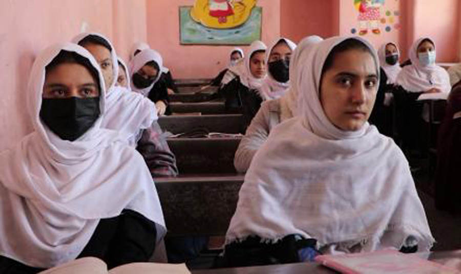 Girls’ schools for grades 7-12 reopen in Herat