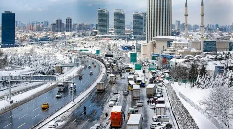 Deadly snowfall wreaks havoc in Turkey