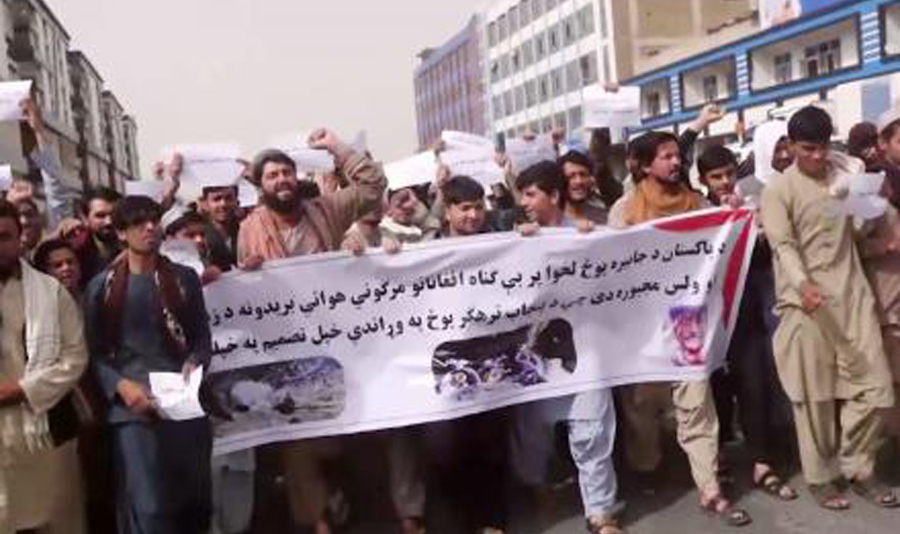 Kandahar residents protest Pakistani attacks on Afghan soil