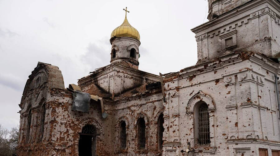 Ukraine city Kreminna falls to Russia, says UK