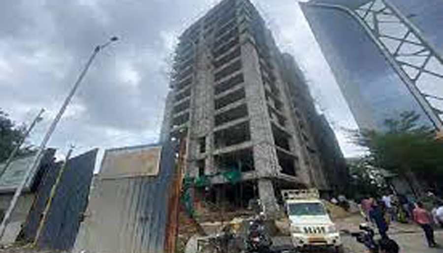 Lift crashes at Ahmedabad building construction site, 8 wokers killed