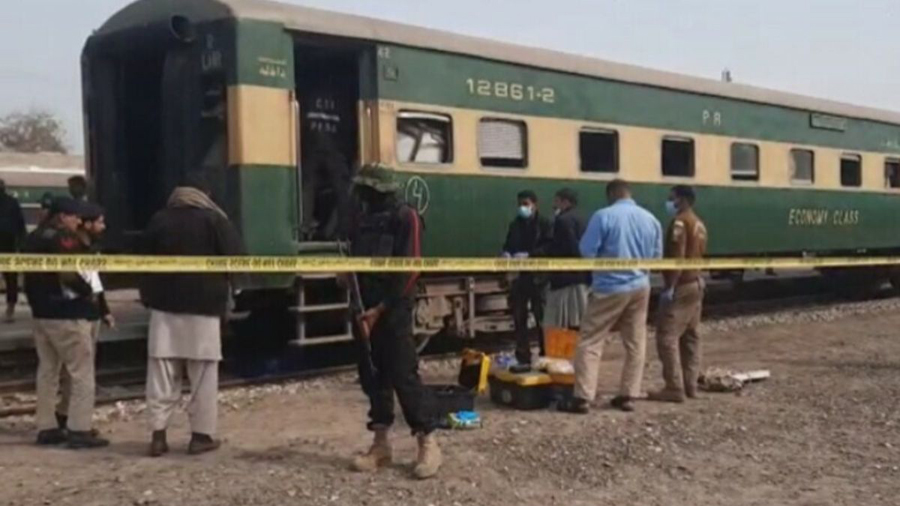 Pakistan train blast: At least 2 killed, 4 injured in Quetta-Peshawar train explosion