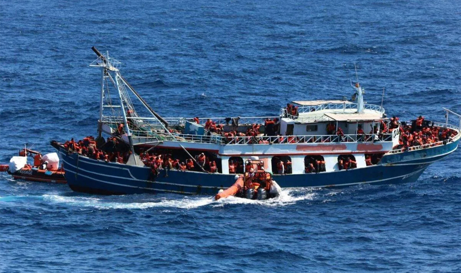 440 migrants rescued from overcrowded boat off Malta