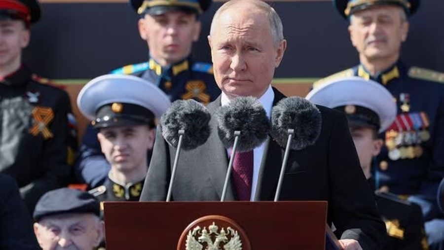 Putin Says 'Certain Calm' On Front During Ceremony For Military Graduates