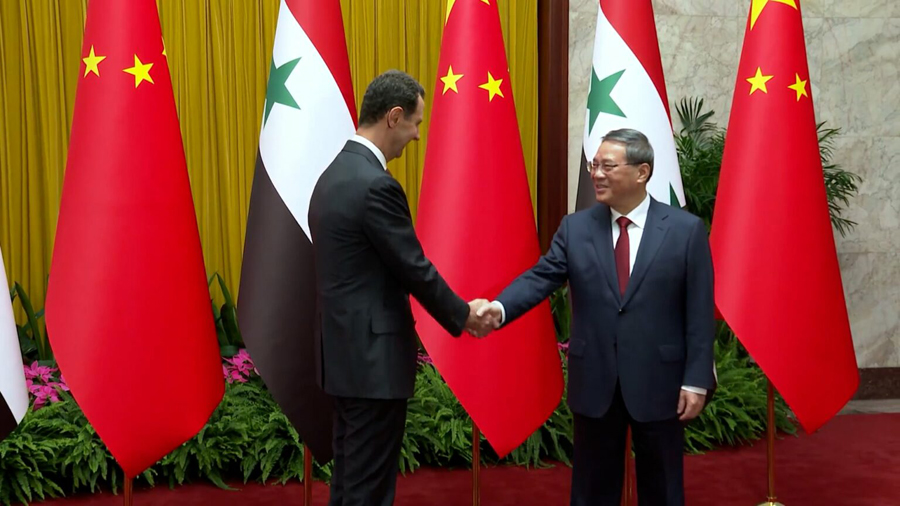 Assad Meets Chinese PM: Heading east is a political, cultural and economic guarantee for Syria